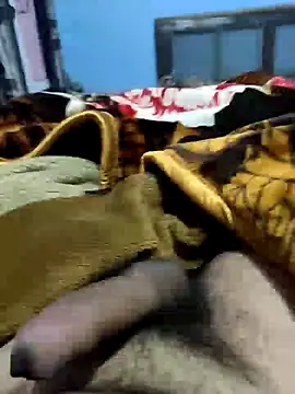 Snapshot of Deshilund9 chatting on 01-04-25, 12:59 Deshilund9 online show from 01-04-25, 12:59