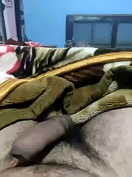 Snapshot of Deshilund9 chatting on 01-08-25, 05:15 Deshilund9 online show from 01-08-25, 05:15