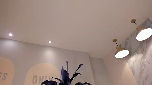 MariamRivera  online show from 02-18-25, 10:05