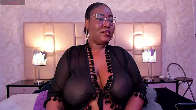 Darnellqueen online show from 02-14-25, 04:58