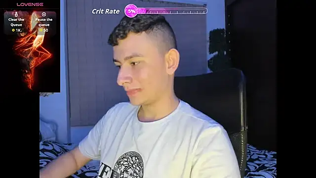 Snapshot of Christ_Miller3 chatting on 10-13-25, 02:55 Christ Miller3 online show from 10-13-25, 02:55