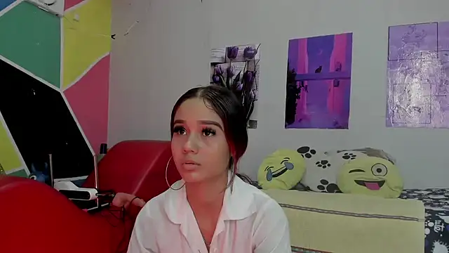 MarianaManzur online show from 01-24-25, 01:47