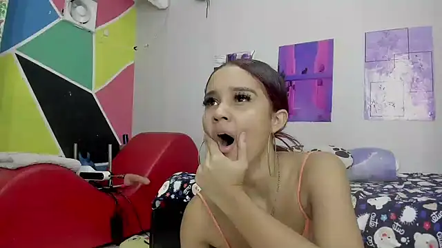 MarianaManzur online show from 01-25-25, 02:36