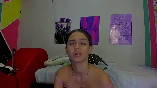 MarianaManzur online show from 02-02-25, 02:02