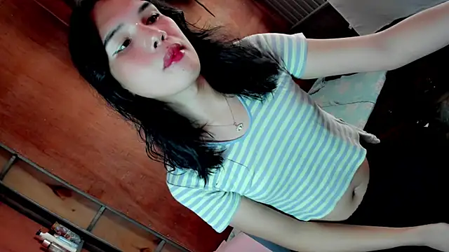 Snapshot of mav1s_ chatting on 01-12-26, 07:35 mav1s online show from 01-12-26, 07:35