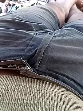 Snapshot of Driver-naru chatting on 01-18-25, 09:13 Driver-naru online show from 01-18-25, 09:13