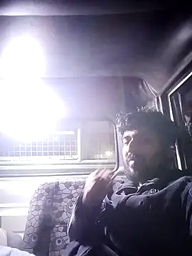 Snapshot of Driver-naru chatting on 02-26-25, 12:16 Driver-naru online show from 02-26-25, 12:16