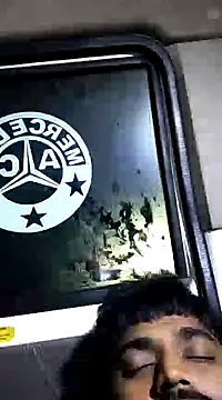 Snapshot of Driver-naru chatting on 03-20-25, 10:40 Driver-naru online show from 03-20-25, 10:40