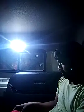 Snapshot of Driver-naru chatting on 10-21-25, 11:27 Driver-naru online show from 10-21-25, 11:27