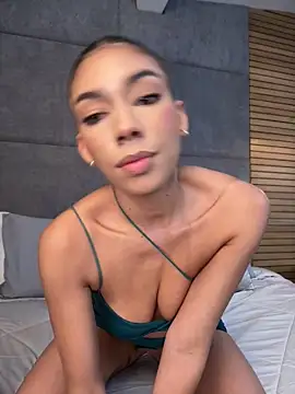 EllaSanz  online show from 05-19-26, 10:27