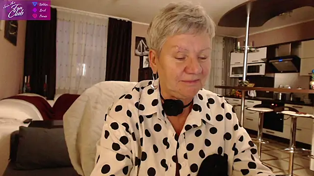 roxana brooks online show from 12-29-24, 01:38