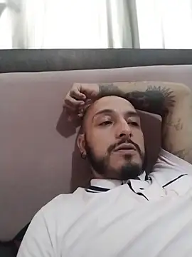 KenllyH online show from 12-16-25, 10:04