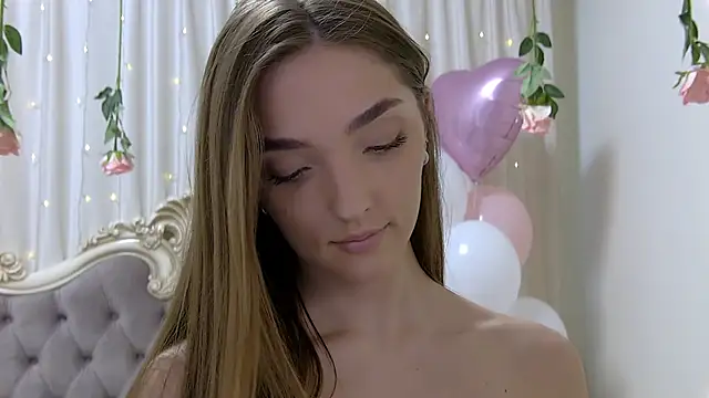 VirginieCruz online show from 02-13-25, 08:38