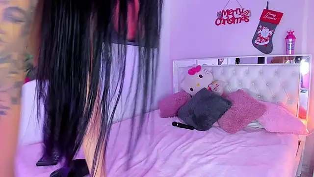 Snapshot of Candace_Hill1 chatting on 12-20-24, 10:43 Candace Hill1 online show from 12-20-24, 10:43