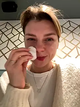 ValenciaShock online show from 11-15-25, 06:44