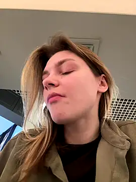 ValenciaShock online show from 12-20-25, 06:42