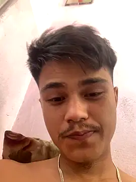 Hullax online show from 11-04-25, 04:44