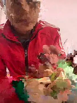 Snapshot of Hullax chatting on 02-12-26, 02:39 Hullax online show from 02-12-26, 02:39