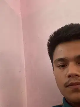 Snapshot of Hullax chatting on 03-05-26, 04:19 Hullax online show from 03-05-26, 04:19