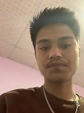 Snapshot of Hullax chatting on 03-09-26, 02:26 Hullax online show from 03-09-26, 02:26