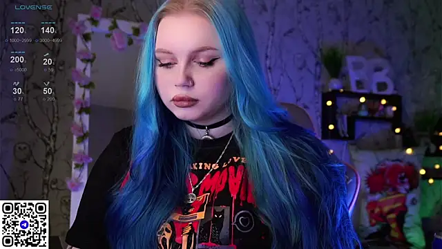 Moon Valkyrie online show from 02-22-25, 09:12