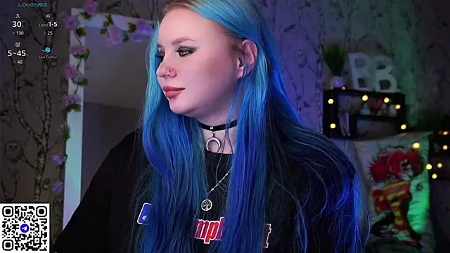 Moon Valkyrie online show from 02-23-25, 11:44