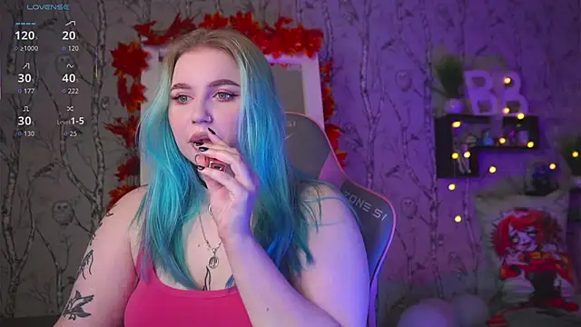 Moon Valkyrie online show from 09-20-25, 08:48