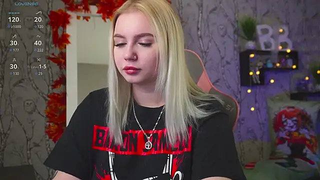 Moon Valkyrie online show from 10-06-25, 09:40