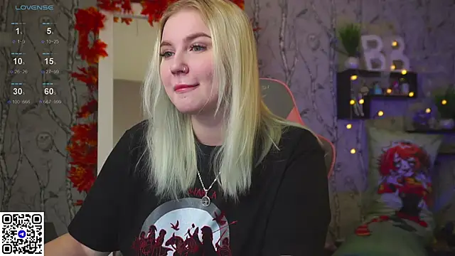 Moon Valkyrie online show from 10-12-25, 09:30