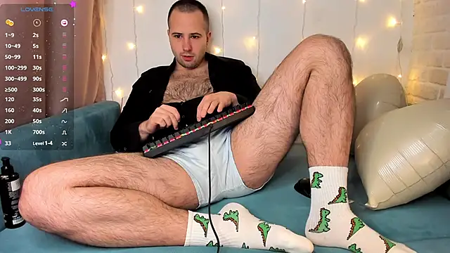 Snapshot of Alexey_Hairy chatting on 02-16-25, 03:15 Alexey Hairy online show from 02-16-25, 03:15