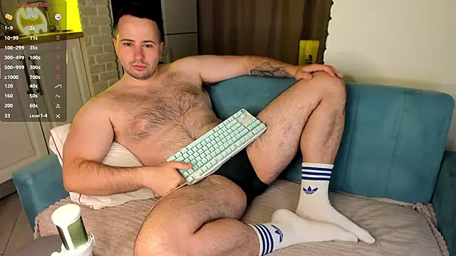 Snapshot of Alexey_Hairy chatting on 06-17-26, 04:04 Alexey Hairy online show from 06-17-26, 04:04