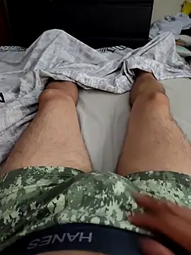 Snapshot of LuqenZo chatting on 02-24-26, 10:57 LuqenZo online show from 02-24-26, 10:57