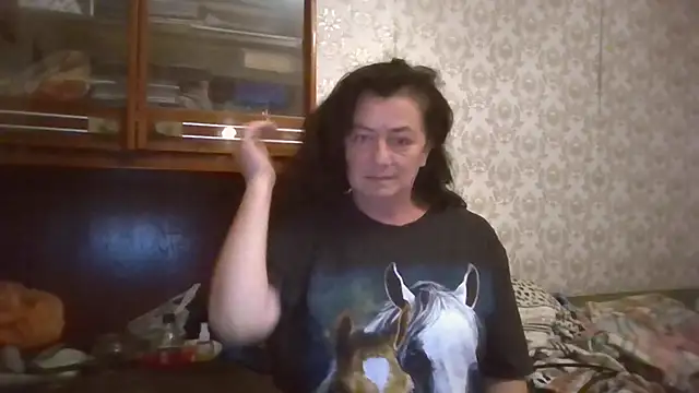 GypsiQueen2 online show from 09-16-25, 07:15