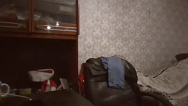 GypsiQueen2 online show from 10-02-25, 09:00