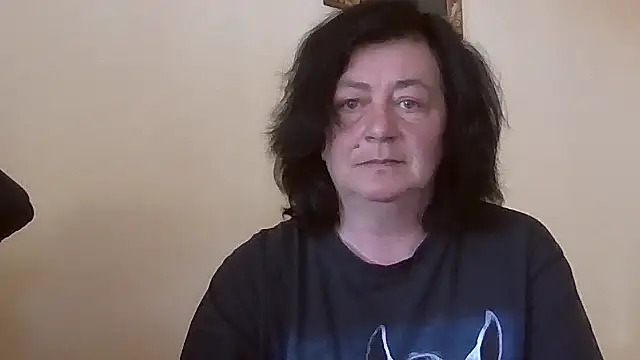 Snapshot of GypsiQueen2 chatting on 05-03-26, 03:07 GypsiQueen2 online show from 05-03-26, 03:07