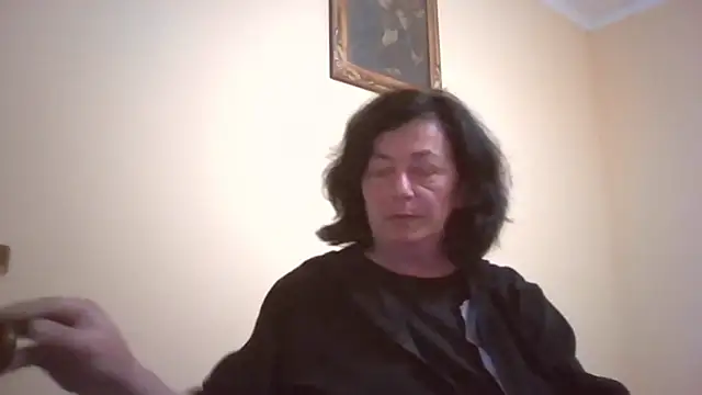 Snapshot of GypsiQueen2 chatting on 05-09-26, 06:46 GypsiQueen2 online show from 05-09-26, 06:46