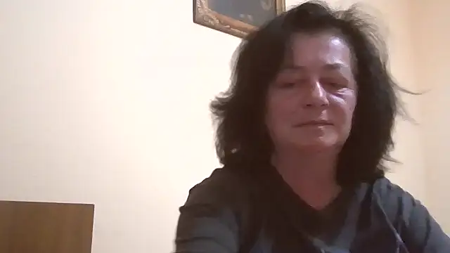 Snapshot of GypsiQueen2 chatting on 05-22-26, 06:13 GypsiQueen2 online show from 05-22-26, 06:13