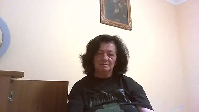 Snapshot of GypsiQueen2 chatting on 05-23-26, 07:51 GypsiQueen2 online show from 05-23-26, 07:51