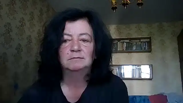 GypsiQueen2 online show from 07-16-26, 06:19