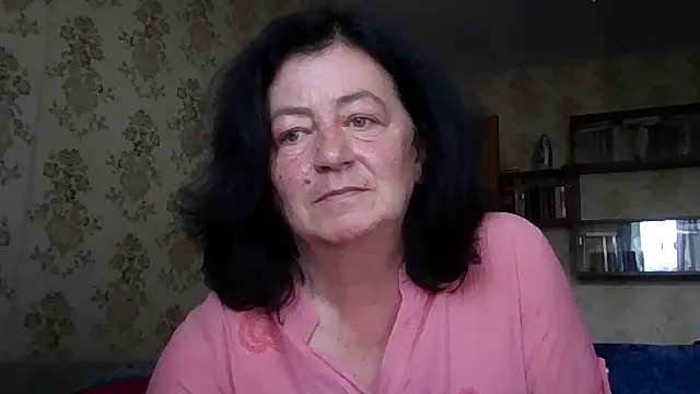 GypsiQueen2 online show from 07-22-26, 12:52