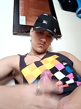 Snapshot of Triplex_Coolness chatting on 09-13-25, 03:34 Triplex Coolness online show from 09-13-25, 03:34