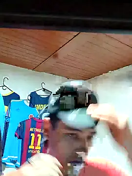 Snapshot of Triplex_Coolness chatting on 09-14-25, 04:11 Triplex Coolness online show from 09-14-25, 04:11