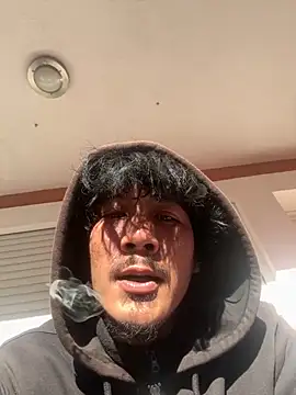 juniiorre online show from 11-25-25, 12:05