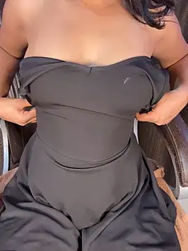 Snapshot of SCHOOL_Girl_0 chatting on 02-16-25, 11:49 SCHOOL Girl 0 online show from 02-16-25, 11:49