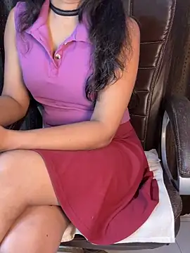 Snapshot of SCHOOL_Girl_0 chatting on 03-08-25, 10:43 SCHOOL Girl 0 online show from 03-08-25, 10:43