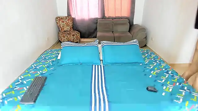 Snapshot of Fairycandyx chatting on 02-18-25, 09:09 Fairycandyx online show from 02-18-25, 09:09