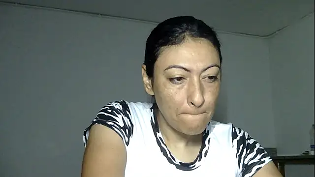 ErikaRika online show from 12-23-24, 07:28