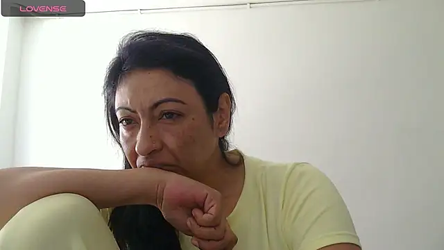 ErikaRika online show from 01-09-25, 04:39