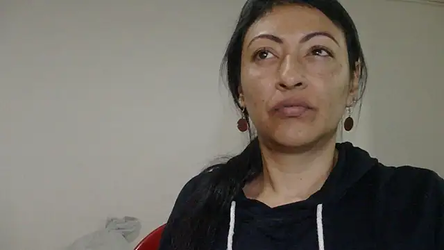 ErikaRika online show from 02-13-25, 03:50