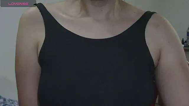 ErikaRika online show from 02-23-25, 11:04